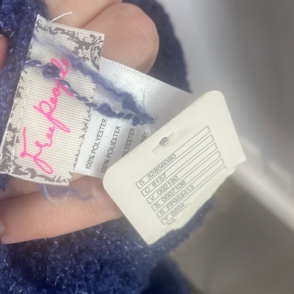 Free People Blue fringe blanket scarf New with Tags one size - Picture 5 of 8